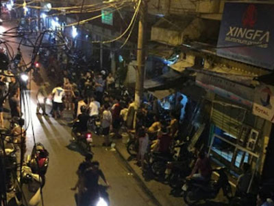 Hà Nội: Cô gái treo cổ, bạn trai bất động dưới sàn nhà trọ