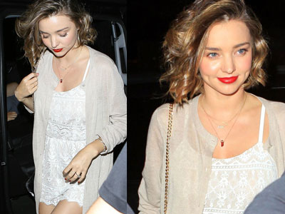 Miranda Kerr mặc váy ngắn sexy đi ăn tối với chồng sắp cưới