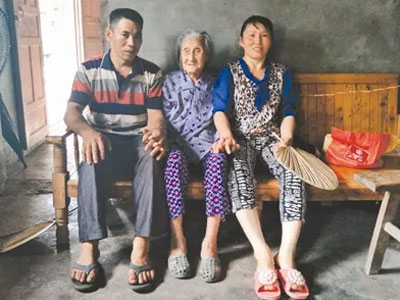 Nhỡ tay giết hại bạn, người đàn ông nhận phụng dưỡng suốt đời mẹ già của nạn nhân