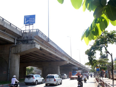"Bẫy tử thần" ở cầu cạn Vành đai 3 Hà Nội