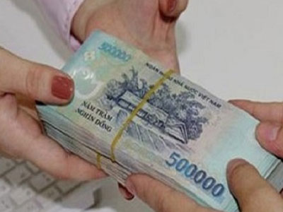 Chồng nhận tiền chạy án, thư ký tòa bị tạm đình chỉ công tác