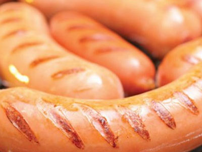 Xúc xích Đức Việt “bán mình” với giá 32 triệu USD?
