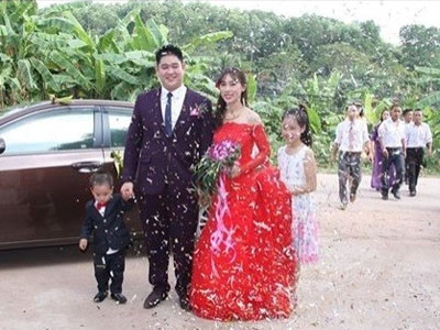 Cô gái tự hào khi "ăn cơm trước kẻng", con 2 tuổi mới cưới