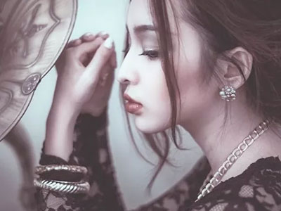 Cứng họng với lý lẽ cướp chồng từ cô ả bồ nhí