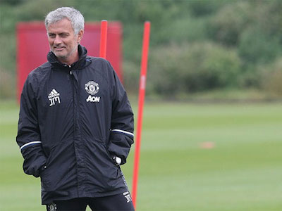 Man Utd sẽ chơi như thế nào nếu có Pogba