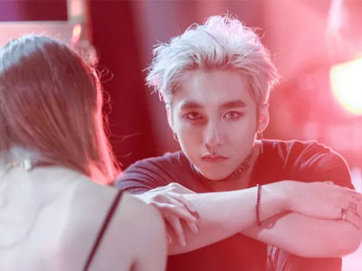 Sơn Tùng M-TP hóa bác sĩ có mong muốn quái dị trong MV mới