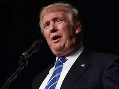 Tỉ phú Donald Trump lại gây bão dư luận