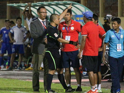 Trọng tài FIFA Đình Dũng: "Mất ngủ vì thấy có lỗi"