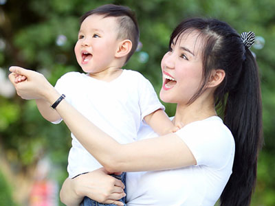 Vy Oanh: "Tôi không kết hôn giả ở Mỹ"