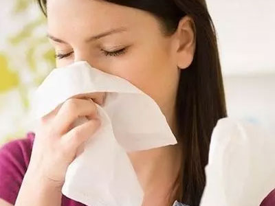 Đau đầu kéo dài sau khi bị cảm cúm mắc bệnh gì?