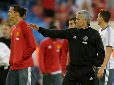 MU vs Everton: Tri ân Rooney, Mourinho chào Old Trafford