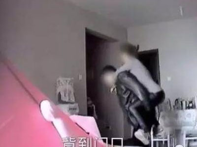 Trung Quốc: Lãnh đạo tòa án nhậu nhẹt, thác loạn tập thể