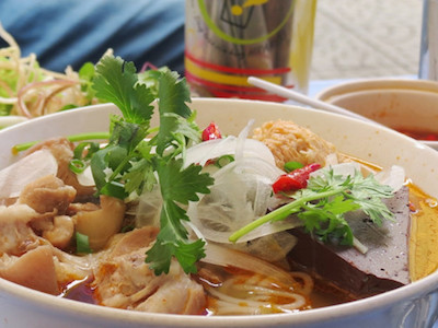Bún bò Huế được đăng ký bảo hộ, bán bún bò phải xin phép?