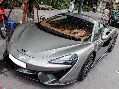 McLaren 570S của Cường Đô La lần đầu dạo phố Sài Gòn