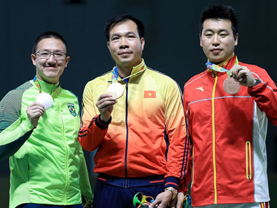 10 khoảnh khắc ấn tượng ở ngày thi đấu đầu tiên Olympic Rio