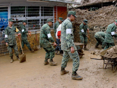 Bão Earls tràn vào Mexico, 38 người chết