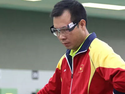 Nỗi cay đắng sau "cơn mưa tiền thưởng" của xạ thủ Hoàng Xuân Vinh