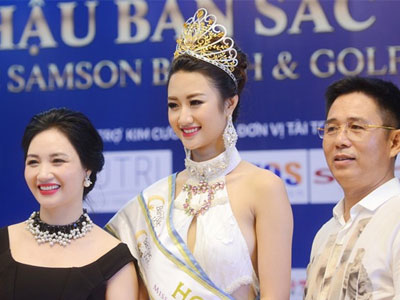 Hoa hậu Thu Ngân và gia đình 8 anh chị em