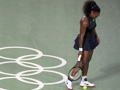 Serena Williams nối gót Djokovic, trắng tay rời Olympic