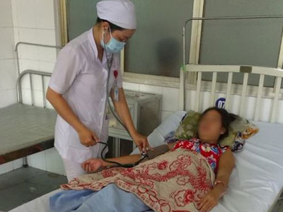 Cắt tử cung cứu sản phụ 8x bị băng huyết