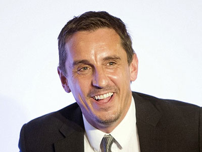 Gary Neville trở lại công việc bình luận viên
