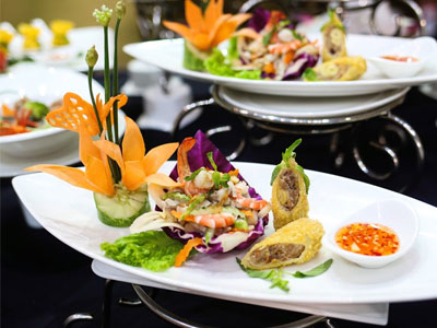 Sen Huế trên bàn tiệc 5 sao