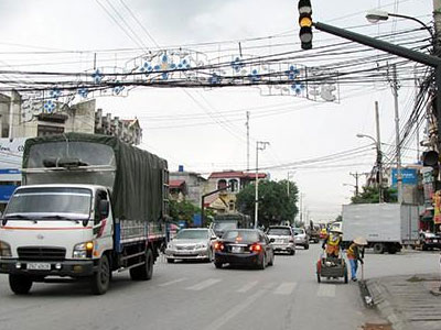 Lào Cai không phạt vượt đèn vàng: Hãy vì dân...