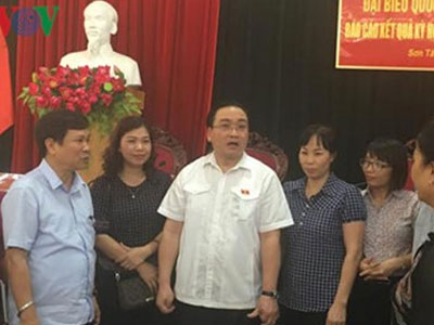 Bức xúc ô nhiễm, cử tri mời Bí thư Hà Nội "vi hành"
