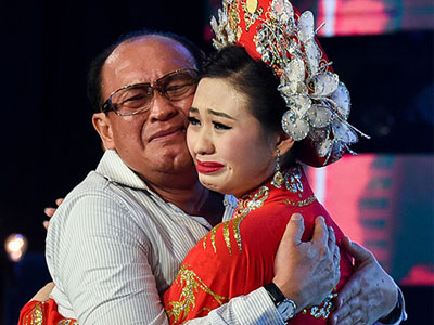 Danh hài Duy Phương và vợ cũ Lê Giang không nhìn mặt nhau