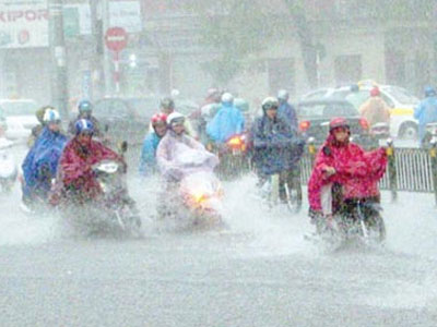 Đêm nay, mưa lớn dữ dội tiếp tục trút xuống miền Bắc