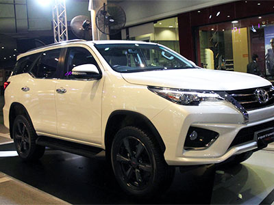 Toyota lãi 390 tỷ đồng mỗi tháng nhờ bán xe hơi cho người Việt