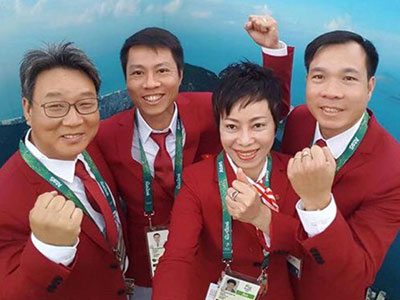 Người đồng đội âm thầm trong ngày trở về của Xuân Vinh