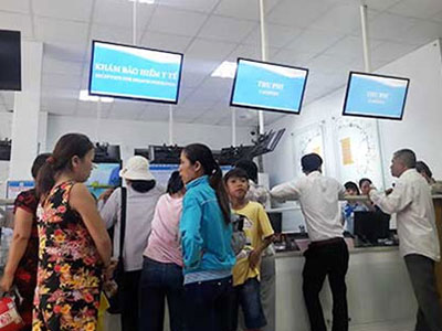 Vì sao hàng loạt bệnh viện xin xuống hạng?
