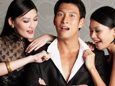 Chồng quá đẹp trai, đêm mơ ngày nghĩ chỉ lo mất chồng