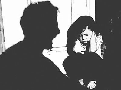 Cụ ông 72 tuổi giở trò đồi bại với bé gái 3 tuổi
