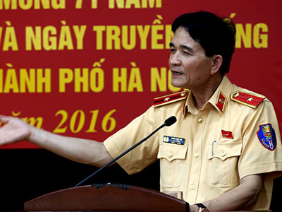 Cục CSGT đề xuất tăng quyền sử dụng súng cho cảnh sát