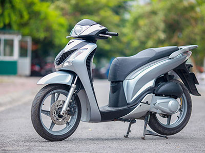 Honda SH 125i nhập đời 2011 - Xe chơi một thời tại Hà Nội