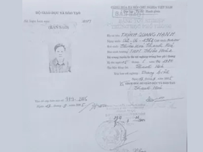 Trưởng công an thị trấn quan hệ bất chính lại "dính" nghi vấn dùng bằng giả