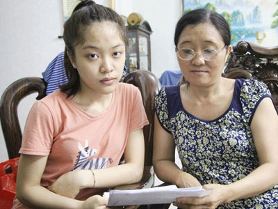 Ba nữ sinh điểm cao trượt trường công an