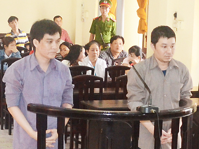 Cán bộ tuyên giáo giúp em kết nghĩa lừa bán đất khống