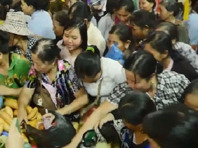 "Giật cô hồn" mà, bắt xếp hàng sao được?