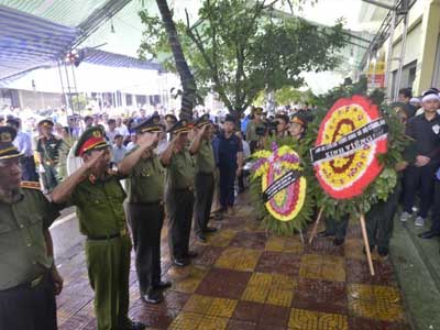 Lãnh đạo Bộ Công an đến Yên Bái chỉ đạo điều tra vụ bắn người