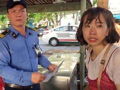 Cô gái Hàn Quốc khóc nấc vì bị trộm hết giấy tờ khi tới Vũng Tàu du lịch