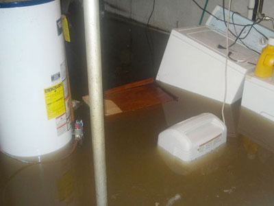 Mùa mưa bão, đây là cách xử lý nhà ngập nước ai cũng phải thuộc nằm lòng