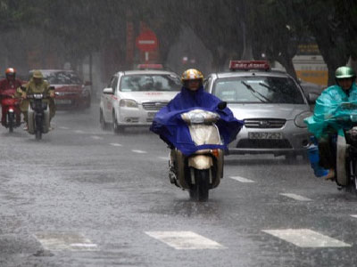 Hà Nội mưa dông, đề phòng gió giật mạnh