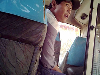 Thủ đoạn cướp tiền trắng trợn của băng cướp nhà xe