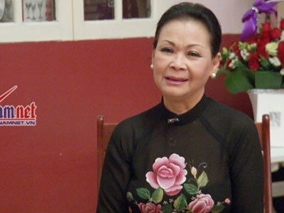 Khánh Ly khen Sơn Tùng và muốn chung sân khấu với Hà Hồ