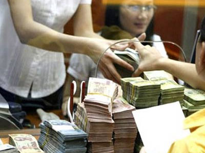 Một lượng tiền lớn đang dư thừa trong hệ thống ngân hàng?