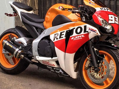 Thợ Việt “biến hình” Honda 250 thành siêu môtô 1000cc khủng