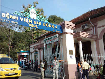 Bệnh viện Nhi Đồng 2: Đến khám 4 lần, bị chẩn đoán sai hết 3